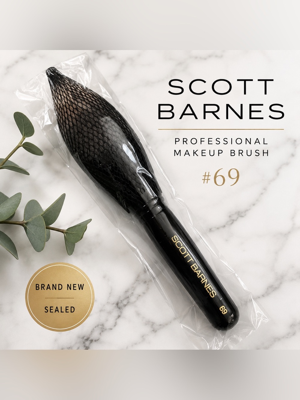 Scott Barnes Black Fan Makeup Brush #69